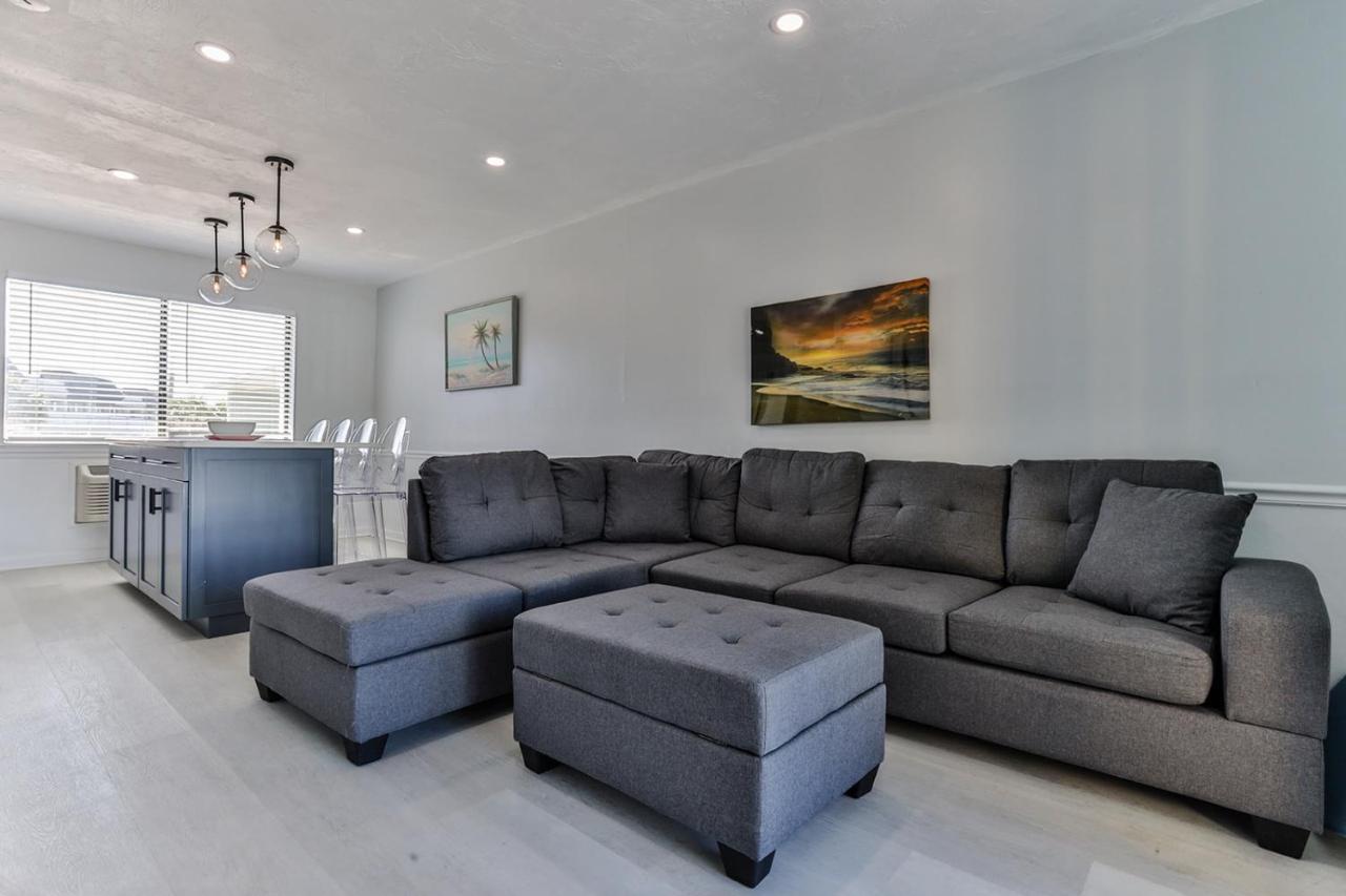 Coastal Waters Hotel New Smyrna Beach Bagian luar foto