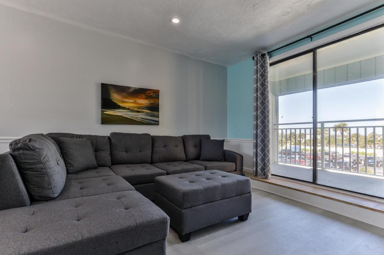 Coastal Waters Hotel New Smyrna Beach Bagian luar foto