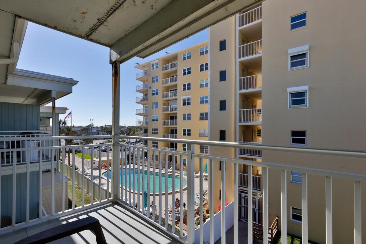 Coastal Waters Hotel New Smyrna Beach Bagian luar foto