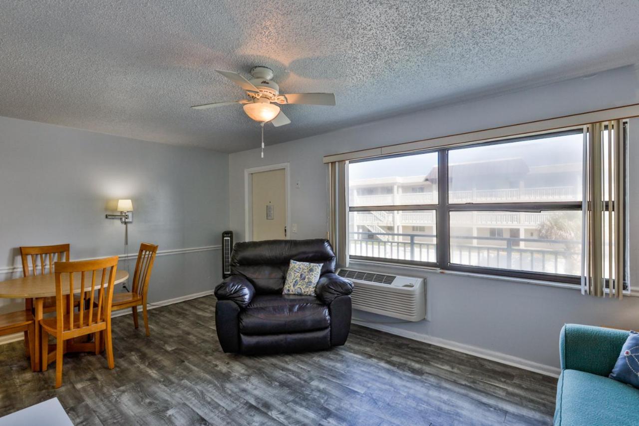 Coastal Waters Hotel New Smyrna Beach Bagian luar foto
