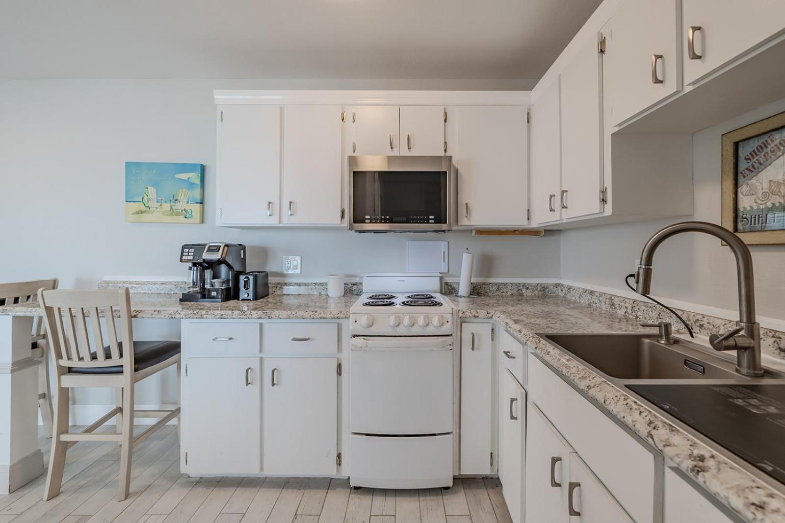 Coastal Waters Hotel New Smyrna Beach Bagian luar foto