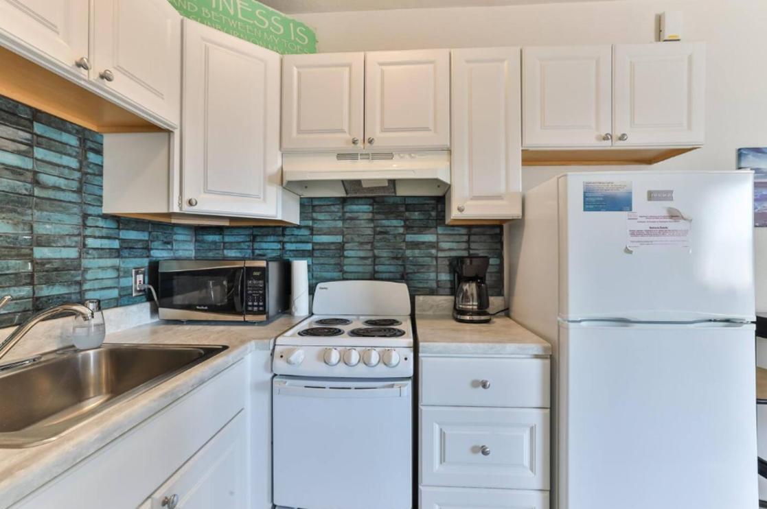 Coastal Waters Hotel New Smyrna Beach Bagian luar foto